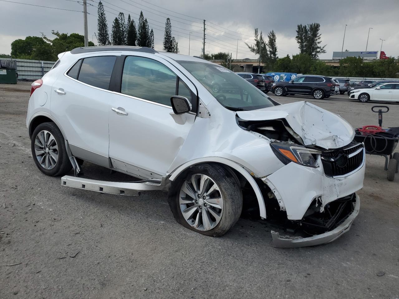 KL4CJCSB0HB003033 2017 Buick Encore Essence