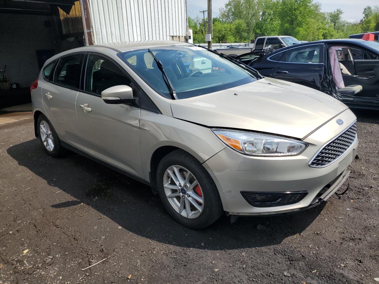 2016 Ford Focus Se vin: 1FADP3K24GL217224