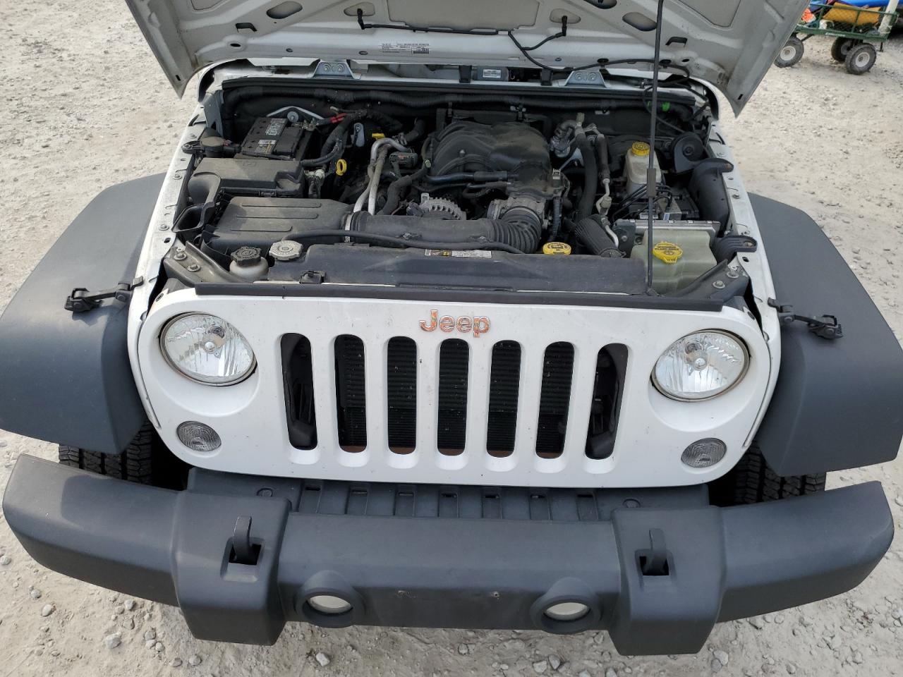 1C4BJWDG8GL154139 2016 Jeep Wrangler Unlimited Sport