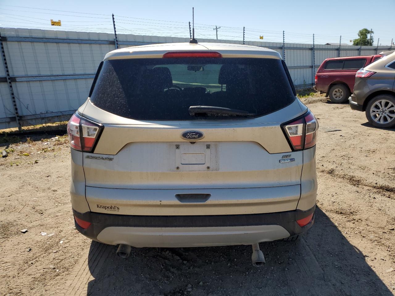 1FMCU9GD2HUC48555 2017 Ford Escape Se