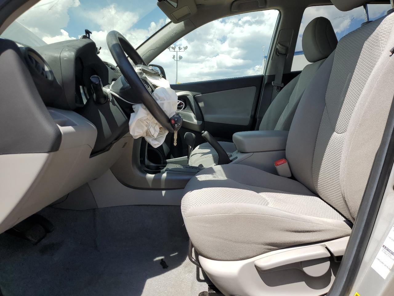 2T3BF4DV4BW144914 2011 Toyota Rav4