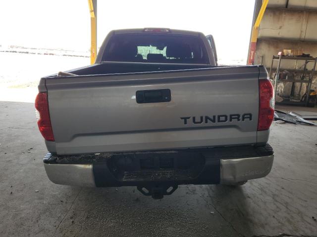 2018 Toyota Tundra Crewmax Sr5 VIN: 5TFEY5F13JX232600 Lot: 56697644