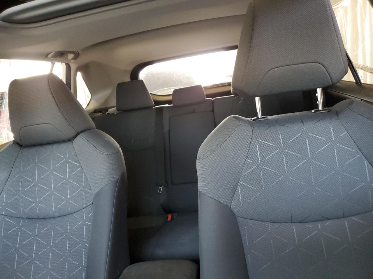 2T3P1RFV1LW129772 2020 Toyota Rav4 Xle