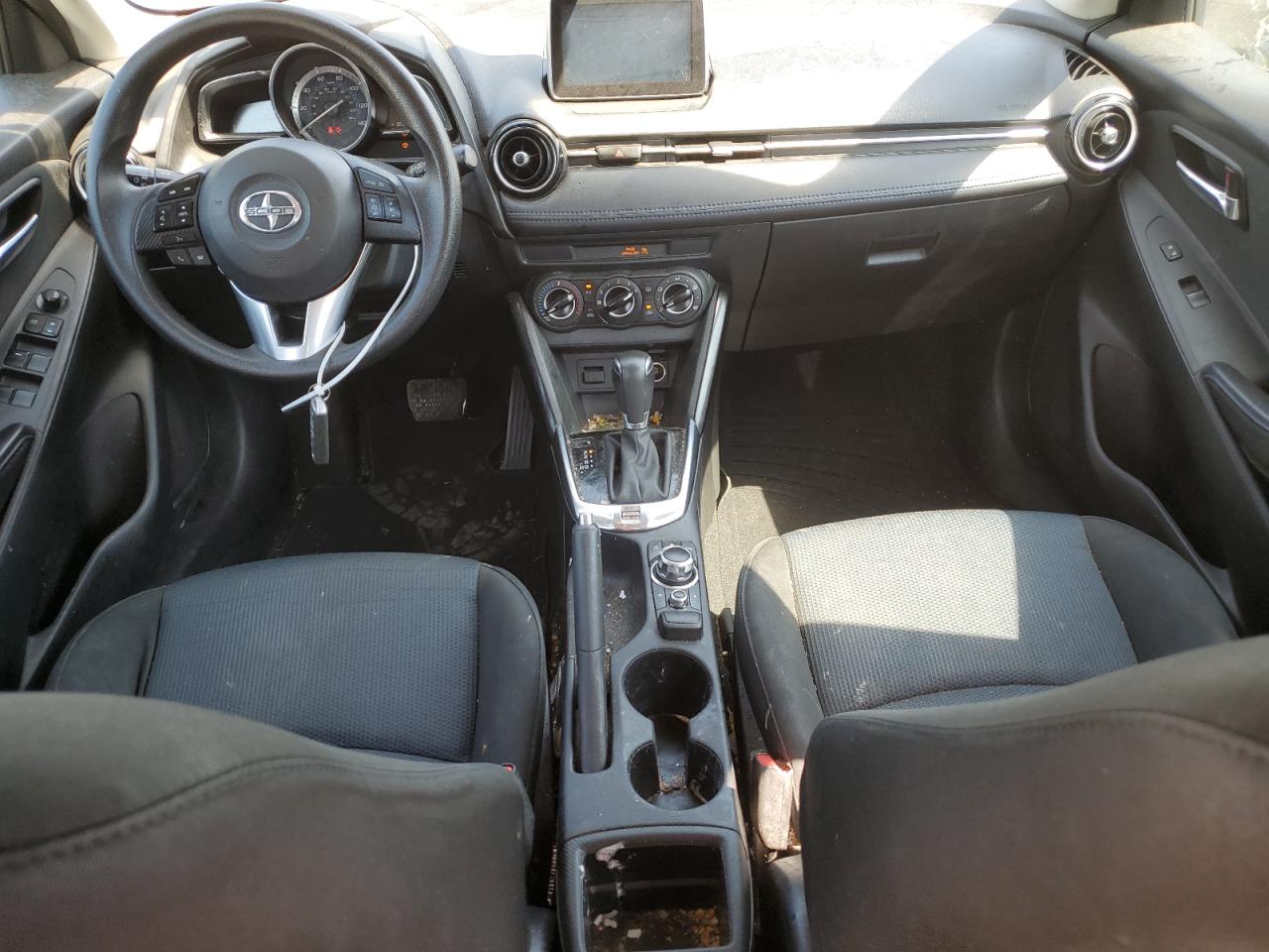 3MYDLBZV4GY100851 2016 Toyota Scion Ia