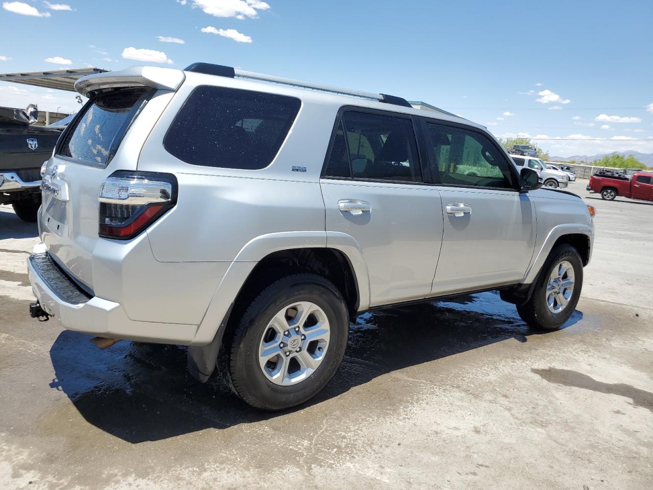 JTEFU5JR2P5295720 2023 Toyota 4Runner Sr5