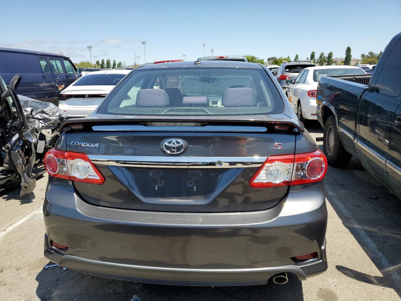 2T1BU4EE5BC707550 2011 Toyota Corolla Base