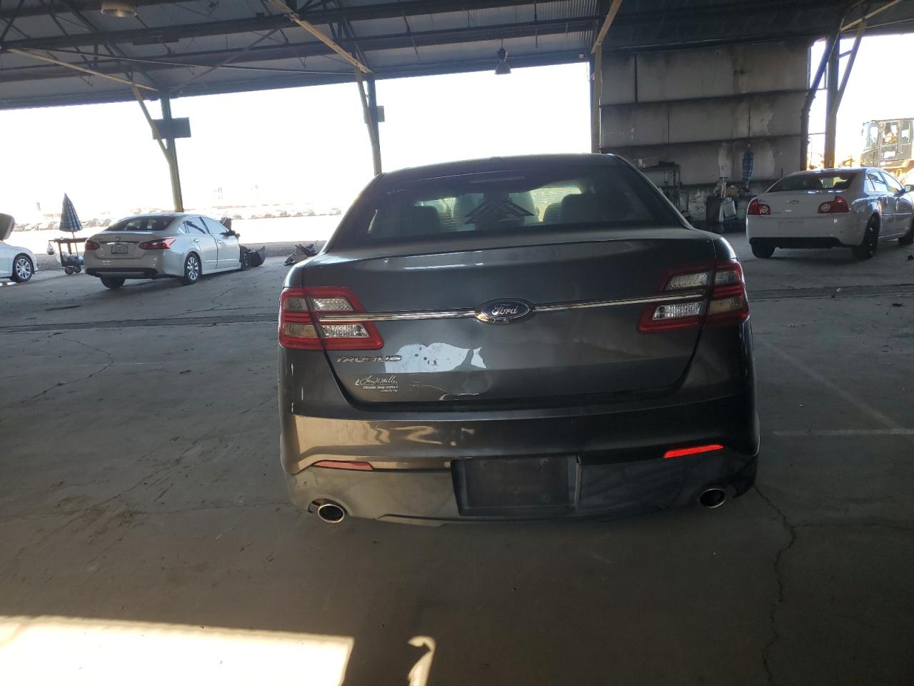 1FAHP2D82HG112947 2017 Ford Taurus Se