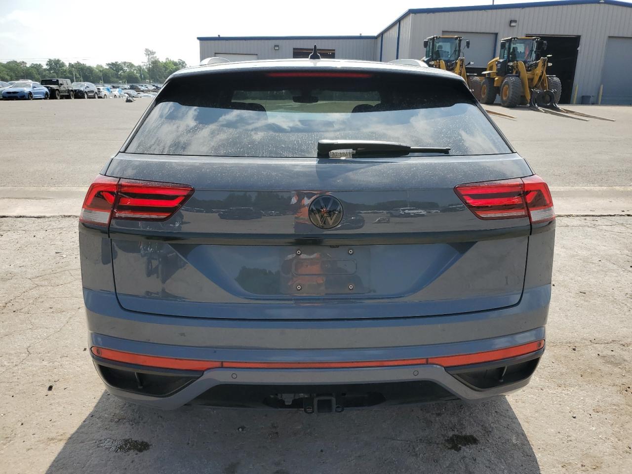 1V2FE2CA1NC200420 2022 Volkswagen Atlas Cross Sport Sel Premium R-Line