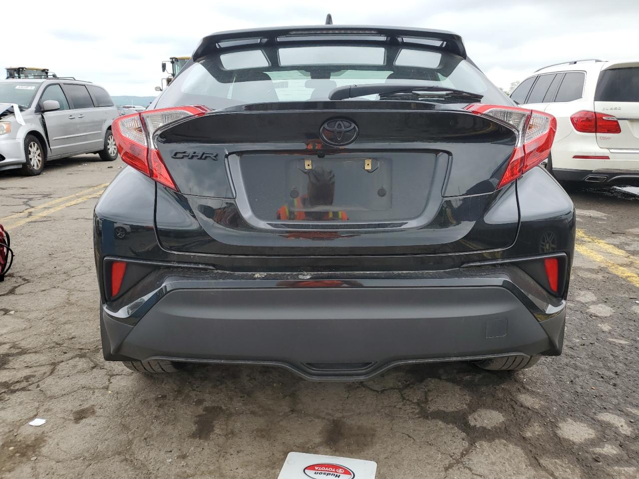 NMTKHMBX4MR121490 2021 Toyota C-Hr Xle