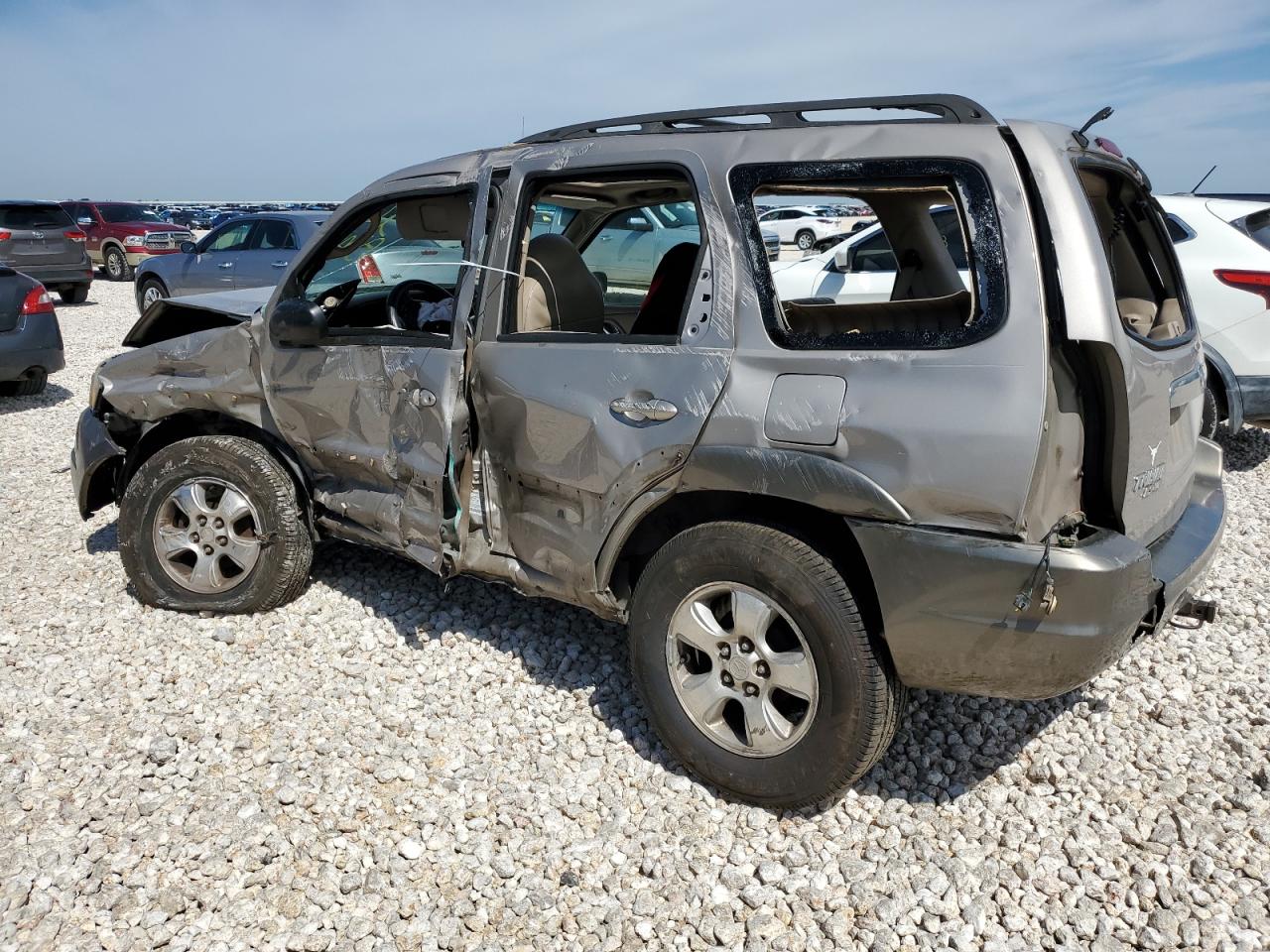 4F2CU09161KM11132 2001 Mazda Tribute Lx