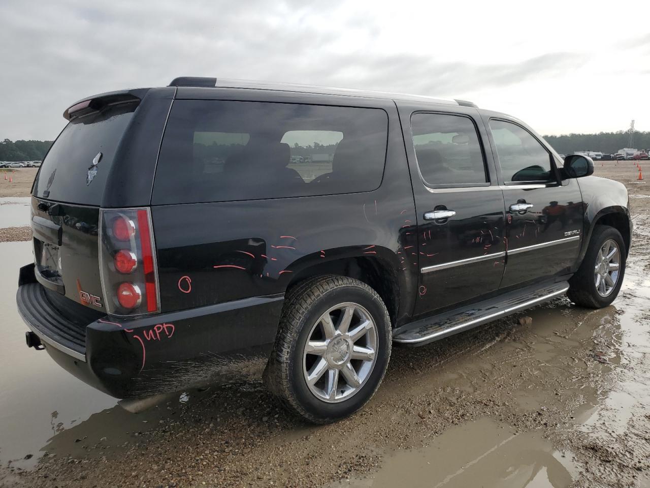 1GKS1MEF8BR228101 2011 GMC Yukon Xl Denali