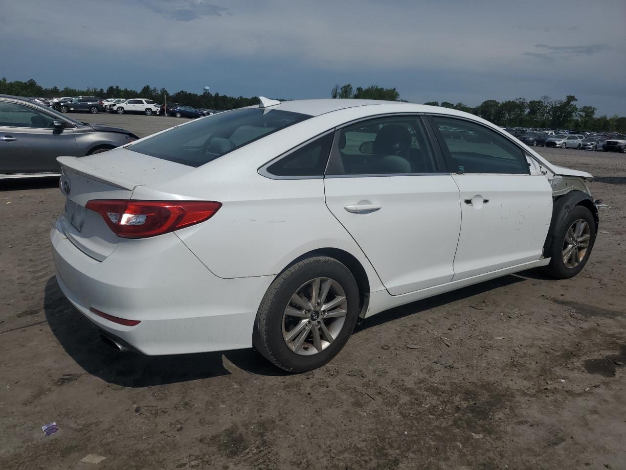 5NPE24AF3FH008387 2015 Hyundai Sonata Se