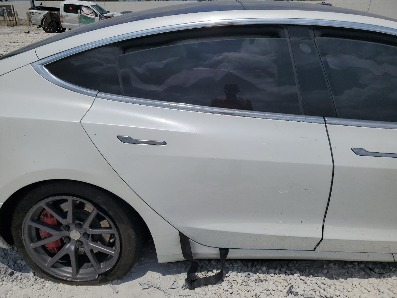 5YJ3E1EA1KF309793 2019 Tesla Model 3