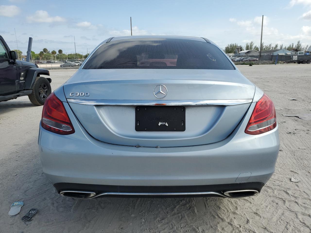 55SWF4JB3JU248020 2018 Mercedes-Benz C 300