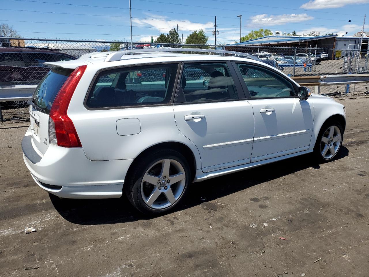 YV1MJ672092479783 2009 Volvo V50 T5