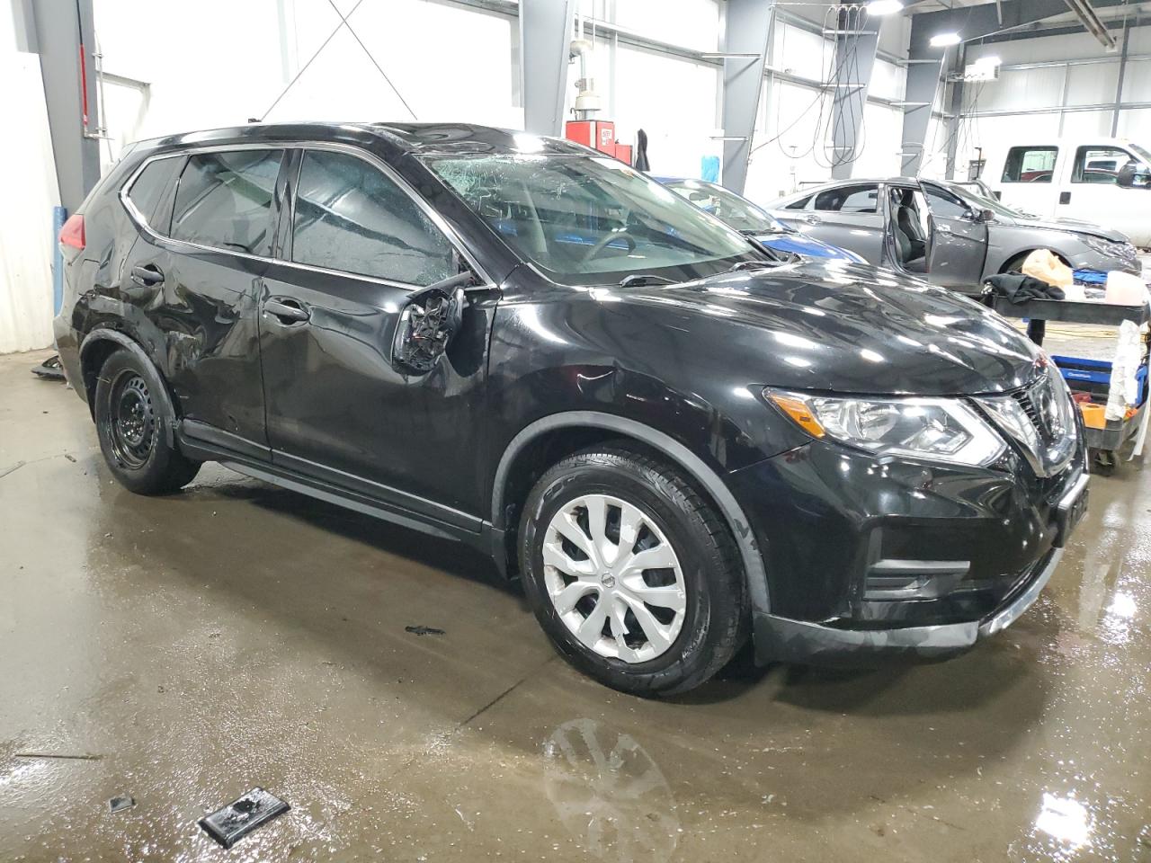 2017 Nissan Rogue S vin: KNMAT2MT0HP600774