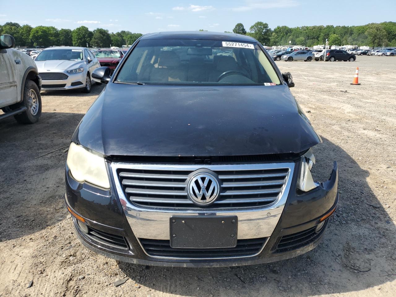 WVWEU73C17P009462 2007 Volkswagen Passat 3.6L Luxury