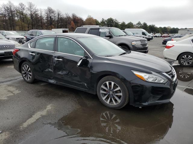 2017 Nissan Altima 2.5 VIN: 1N4AL3AP8HC182555 Lot: 53621874