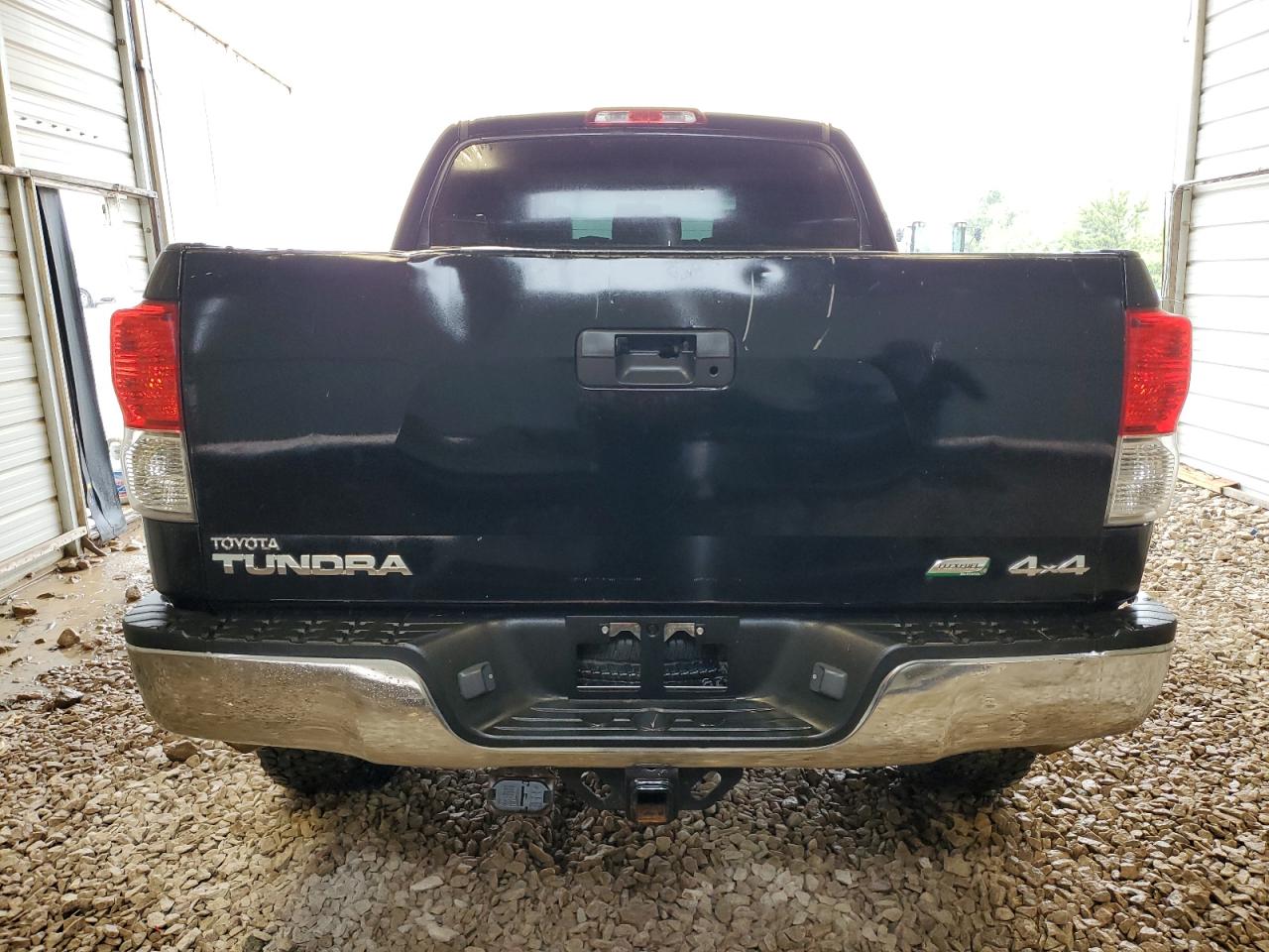 5TFDW5F17BX162733 2011 Toyota Tundra Crewmax Sr5