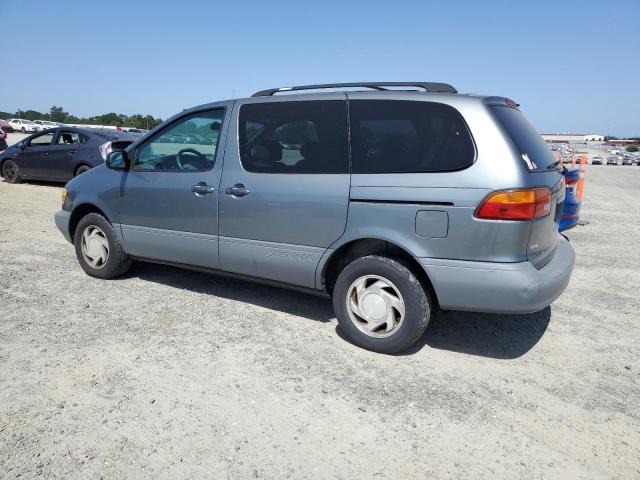 1998 Toyota Sienna Le VIN: 4T3ZF13C9WU022472 Lot: 56100324