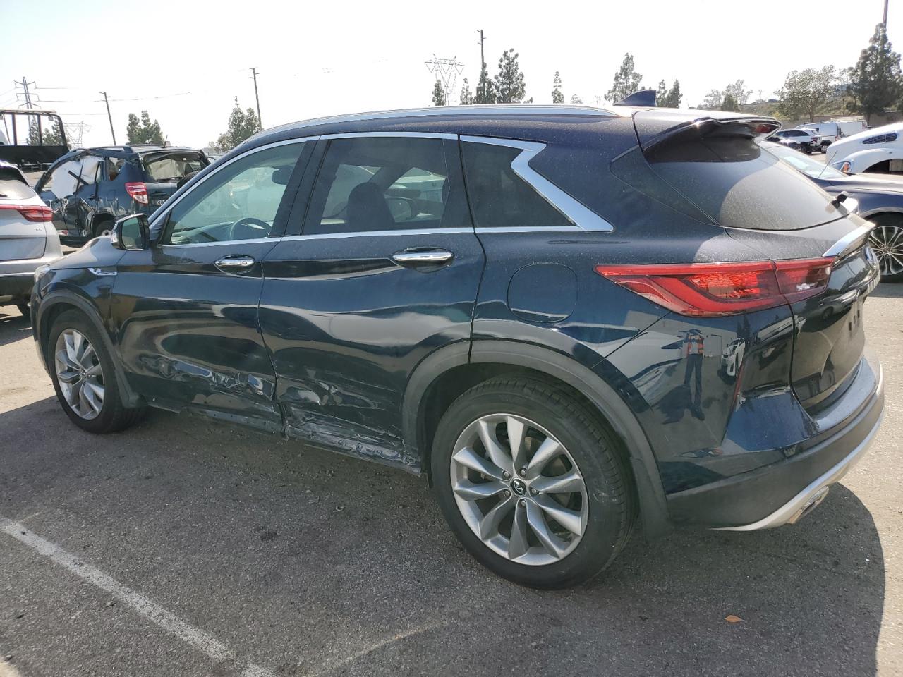 3PCAJ5M16KF133464 2019 Infiniti Qx50 Essential