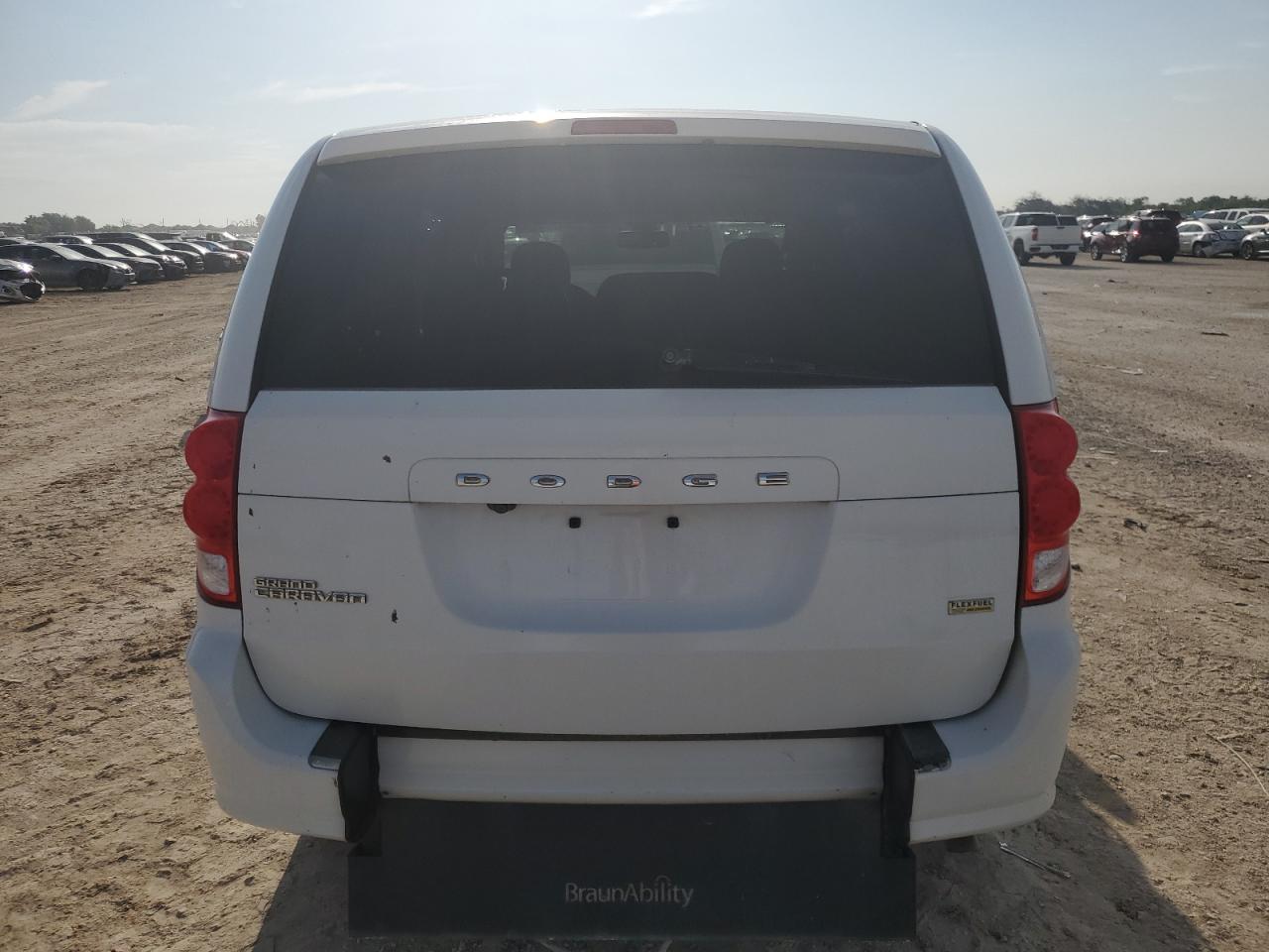 2C7WDGBG3KR527866 2019 Dodge Grand Caravan Se