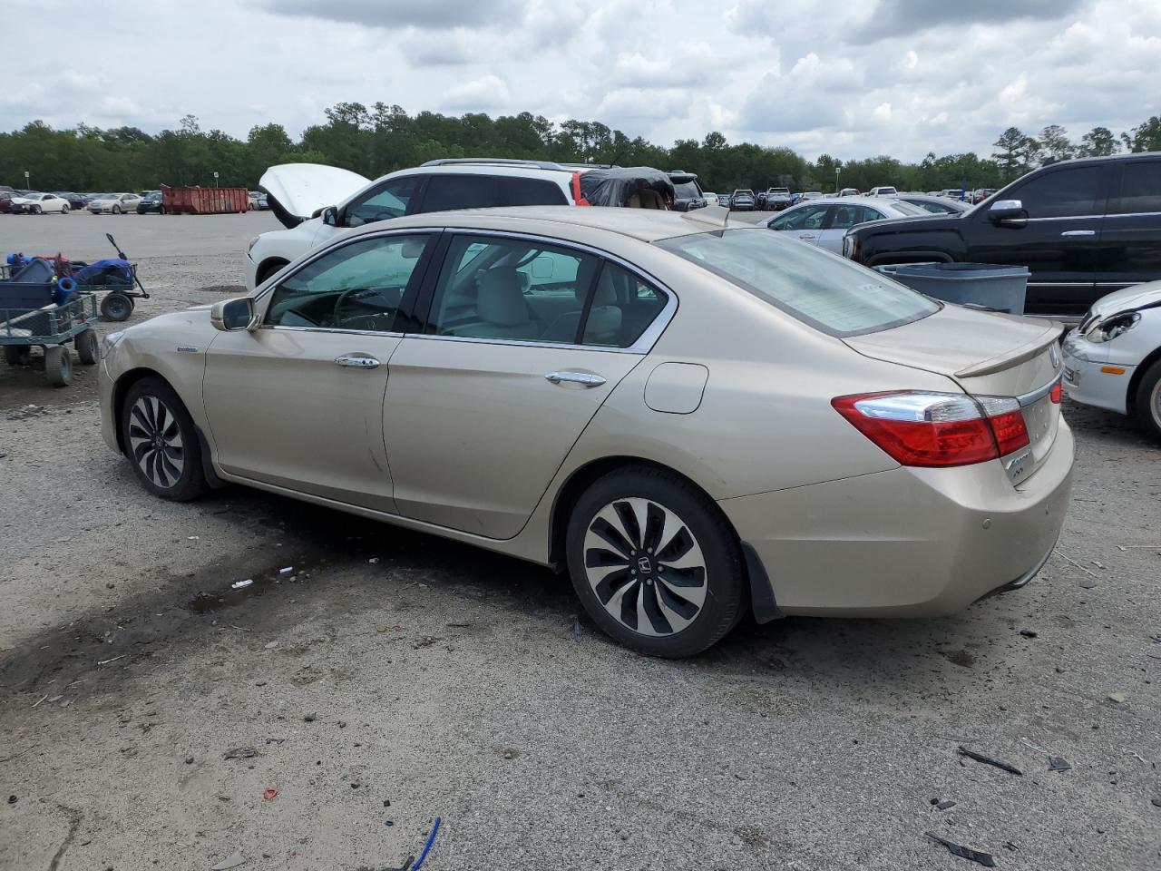 2014 Honda Accord Touring Hybrid vin: 1HGCR6F76EA008262