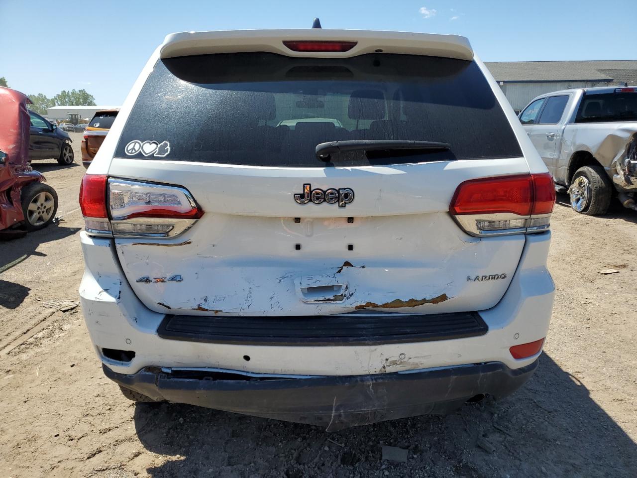 1C4RJFAG3KC816186 2019 Jeep Grand Cherokee Laredo