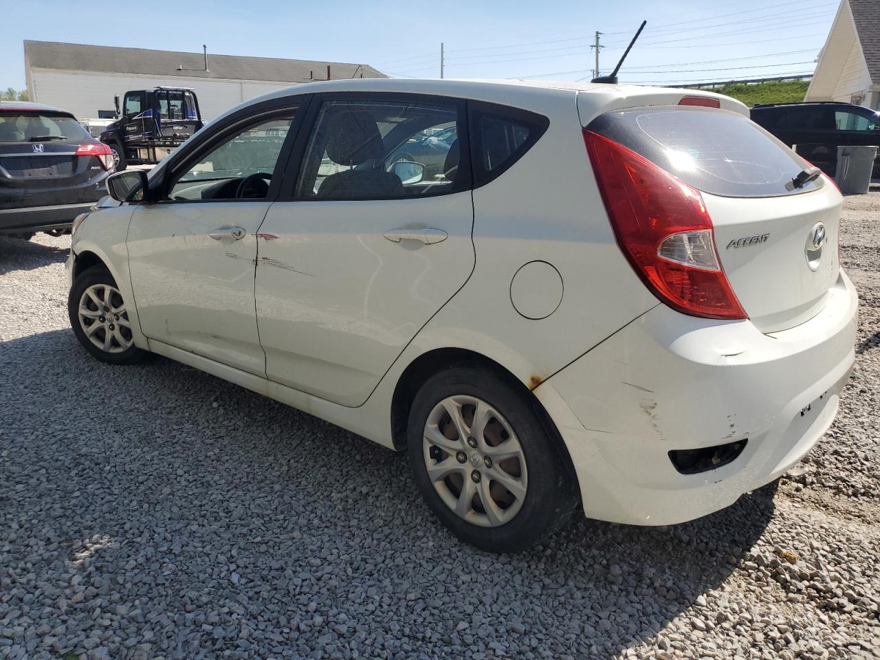 2013 Hyundai Accent Gls vin: KMHCT5AE7DU085148