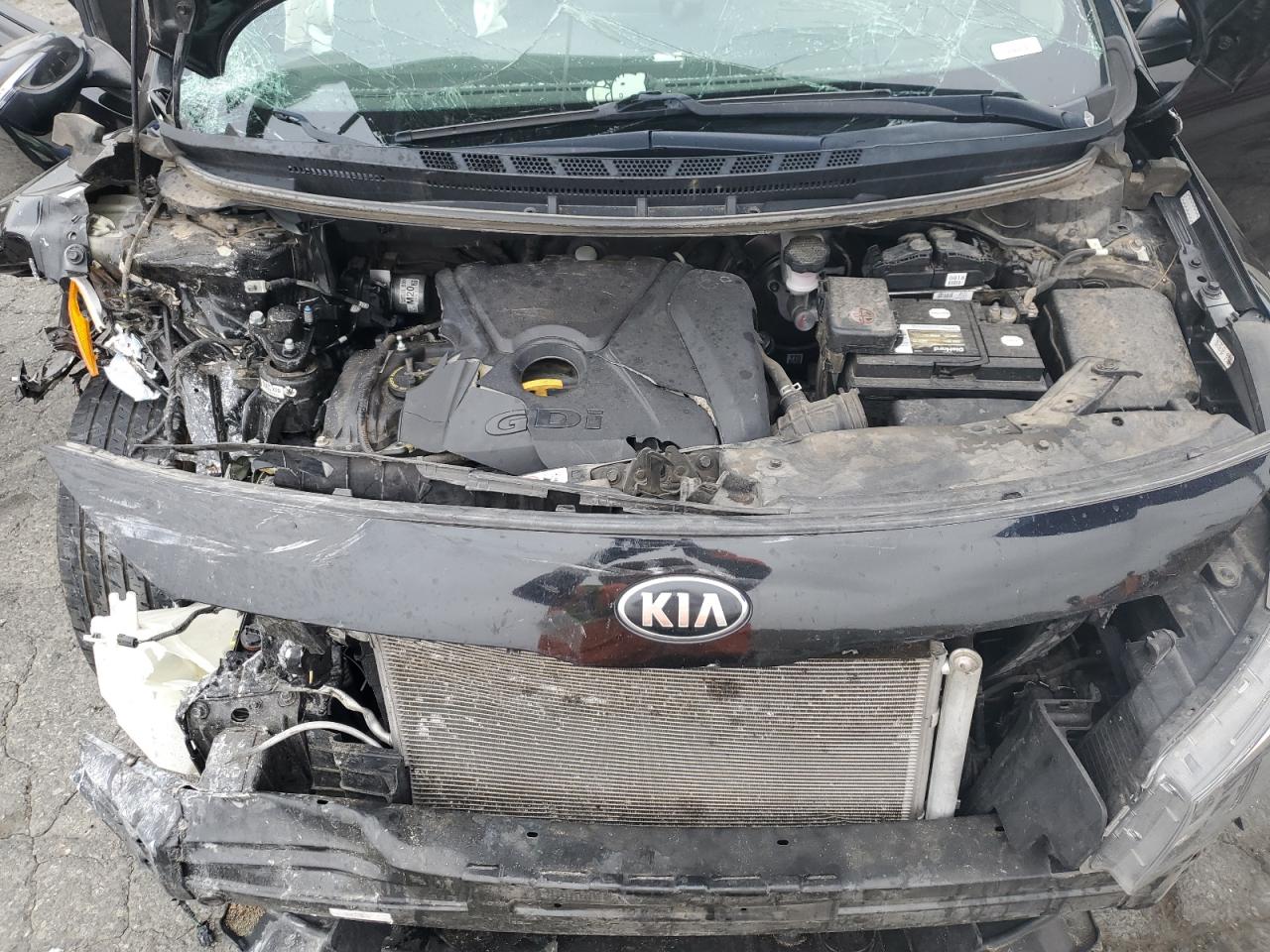 KNAFK5A82H5676094 2017 Kia Forte Lx