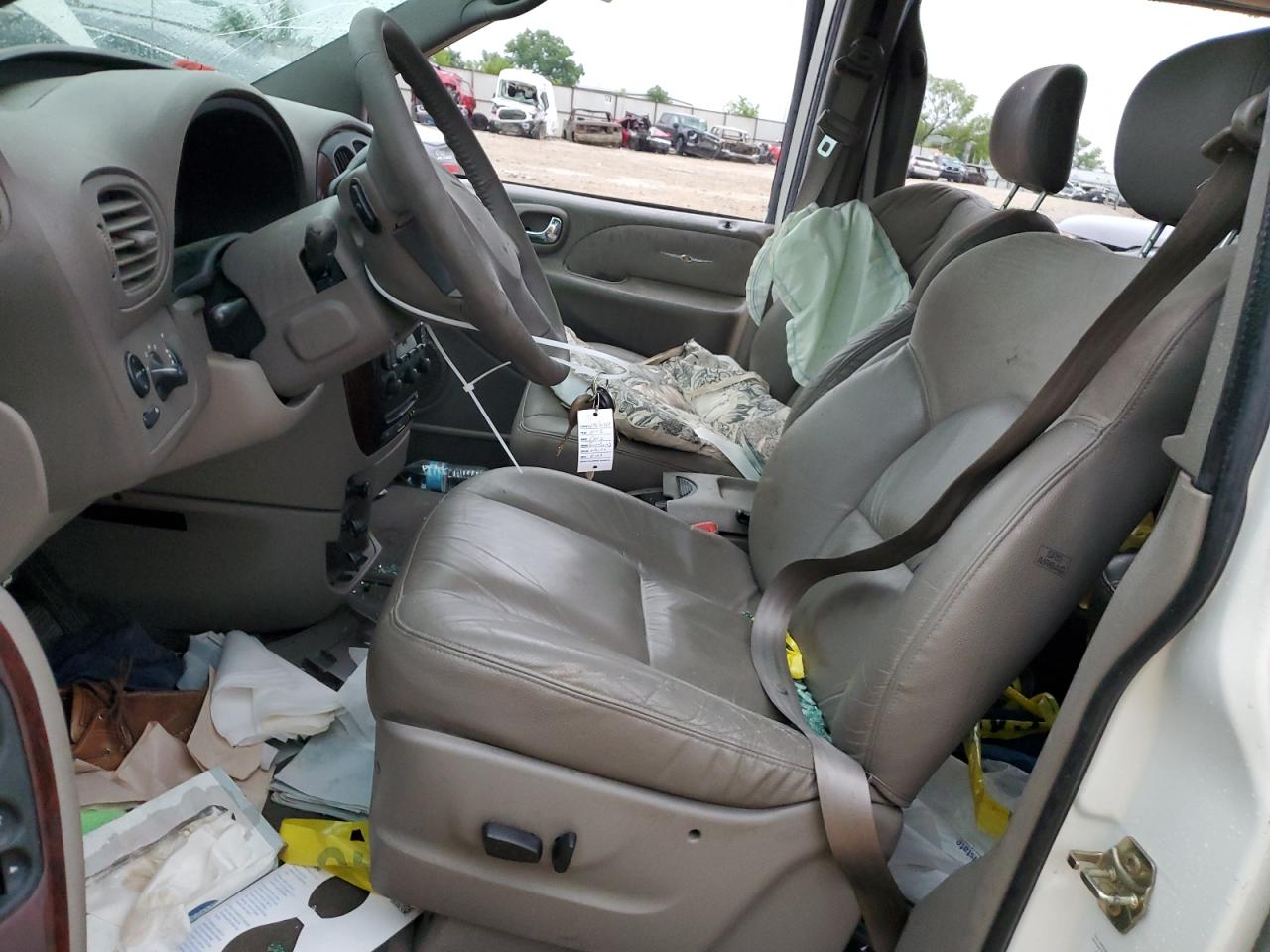 2C8GP64L73R108108 2003 Chrysler Town & Country Limited