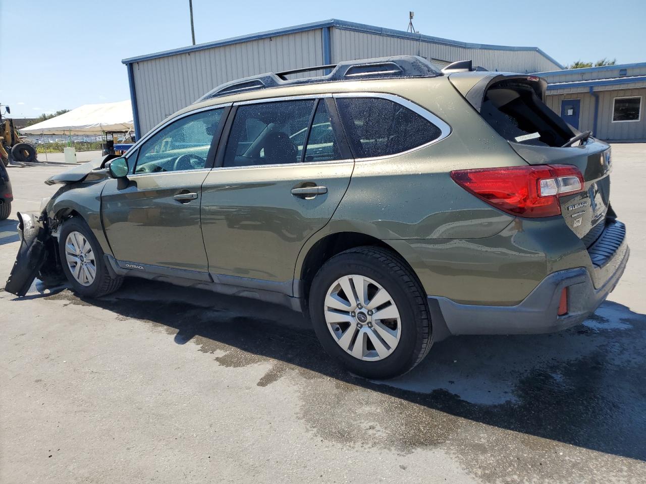 2018 Subaru Outback 2.5I Premium vin: 4S4BSAFC7J3248915