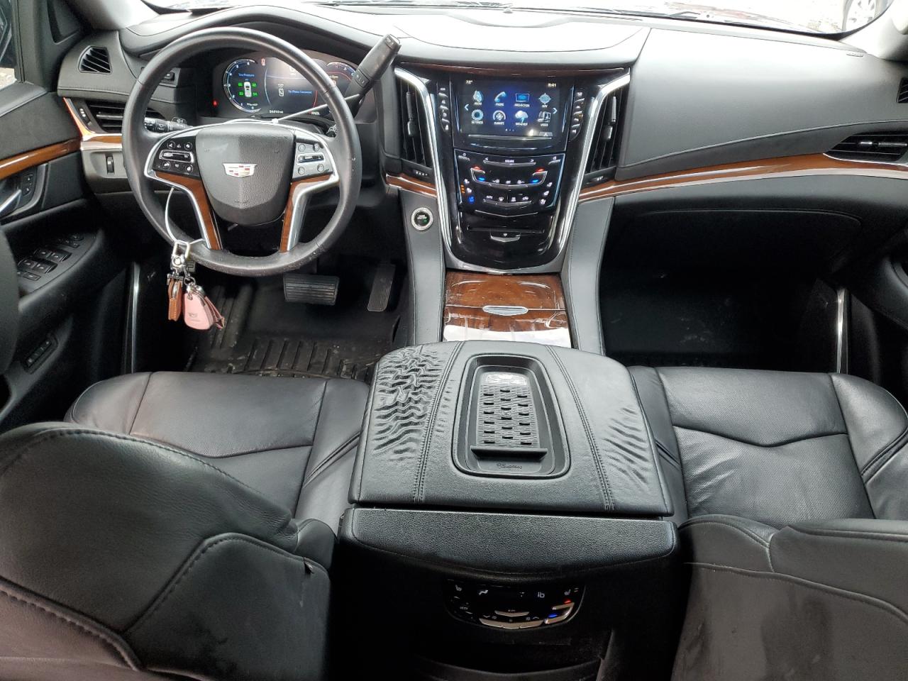 1GYS4BKJ0HR284004 2017 Cadillac Escalade Luxury