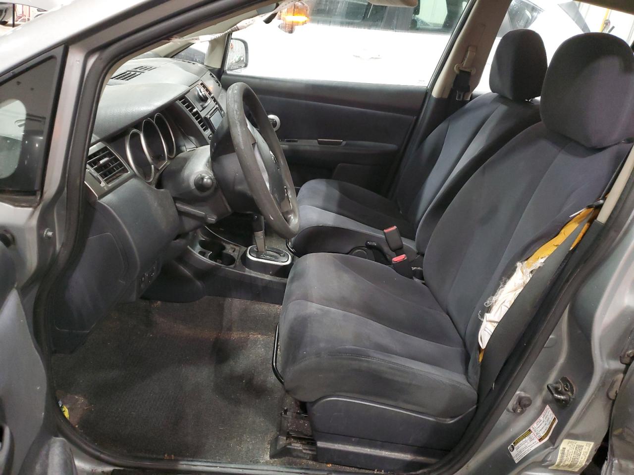 3N1BC13E98L389963 2008 Nissan Versa S