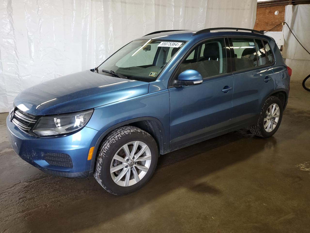 WVGBV7AX2HK043538 2017 Volkswagen Tiguan S