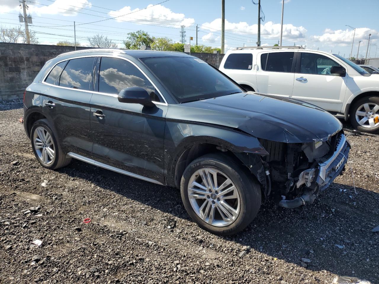 WA1CNAFY0J2032786 2018 Audi Q5 Prestige