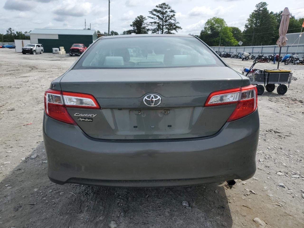 4T1BF1FK2EU830349 2014 Toyota Camry L