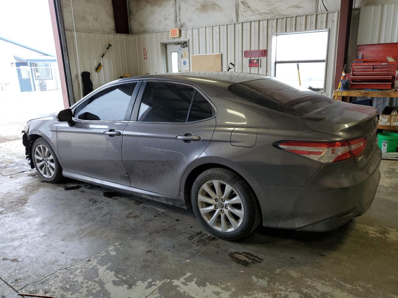 4T1B11HK3JU548842 2018 Toyota Camry L