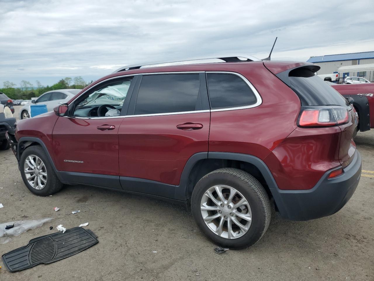 1C4PJLCB5KD248153 2019 Jeep Cherokee Latitude