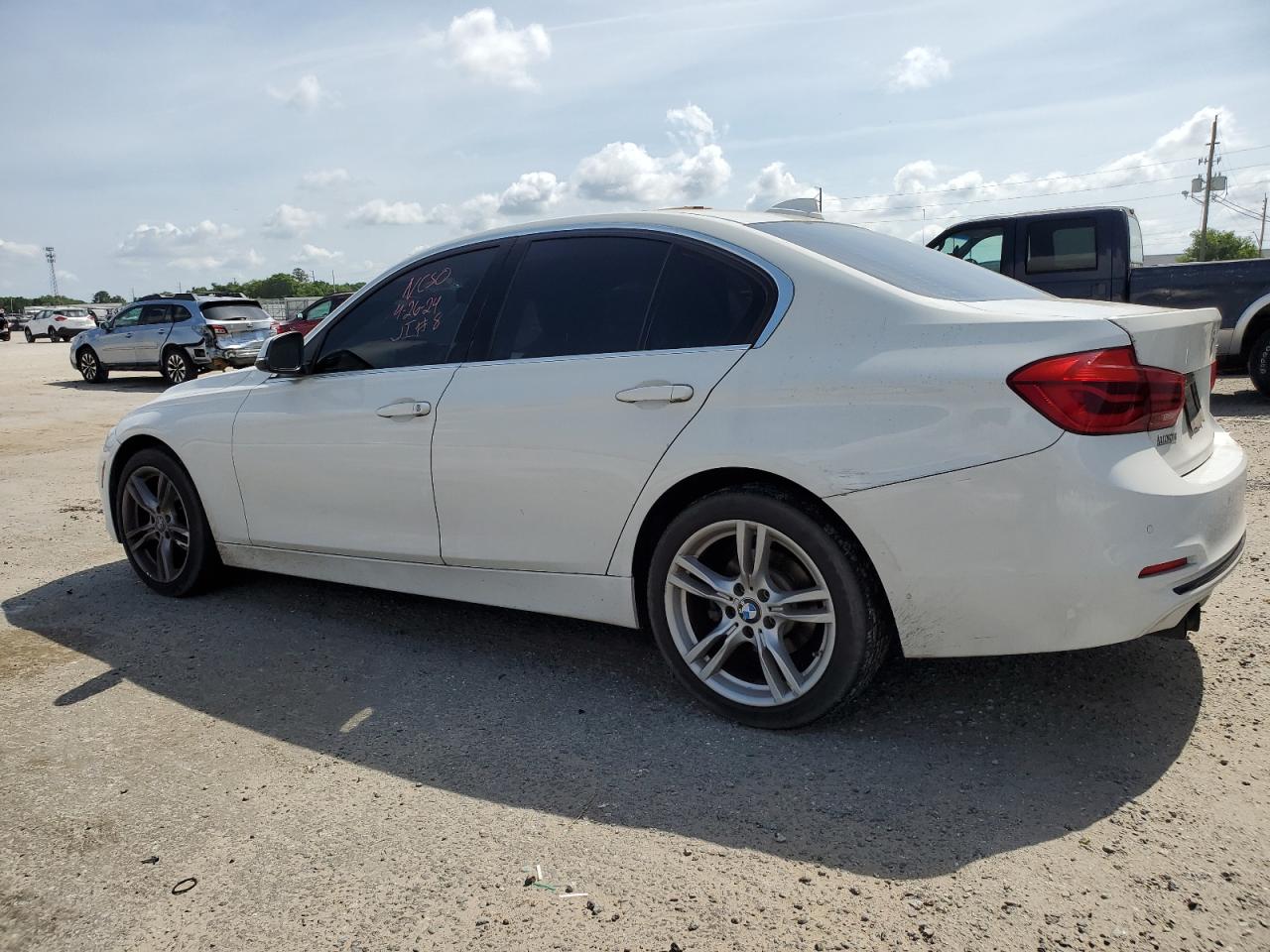 WBA8B9C56HK884564 2017 BMW 330 I