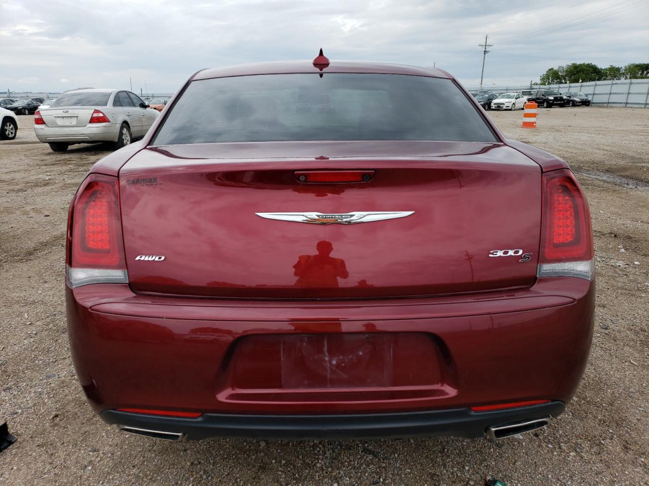 2C3CCAGG1KH569357 2019 Chrysler 300 S