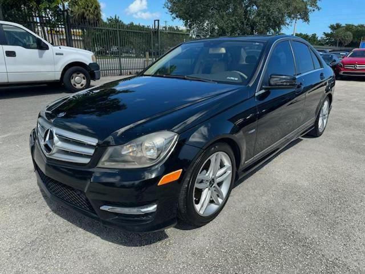 WDDGF4HB0CA644127 2012 Mercedes-Benz C 250