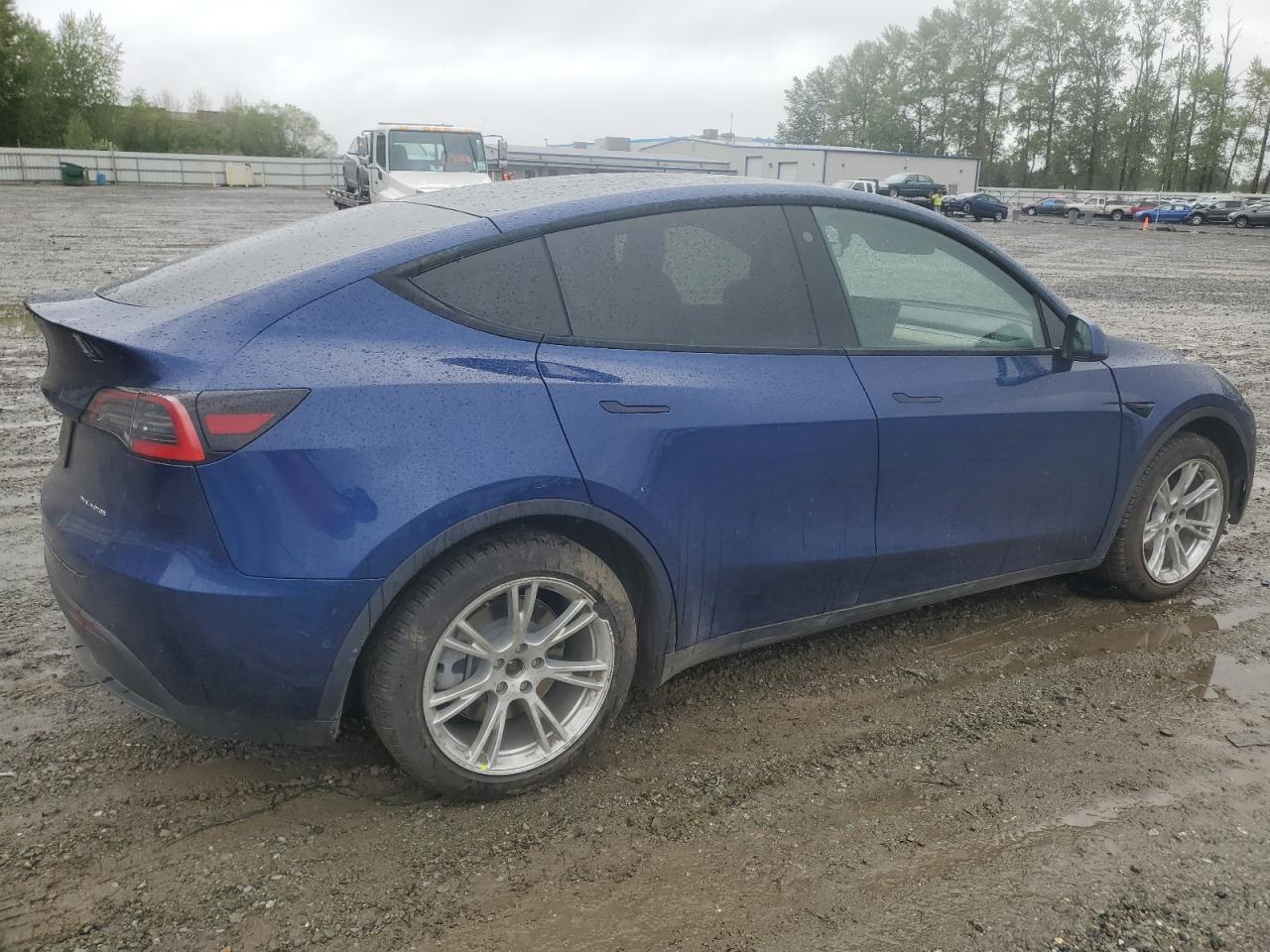 5YJYGDEE7MF081872 2021 Tesla Model Y