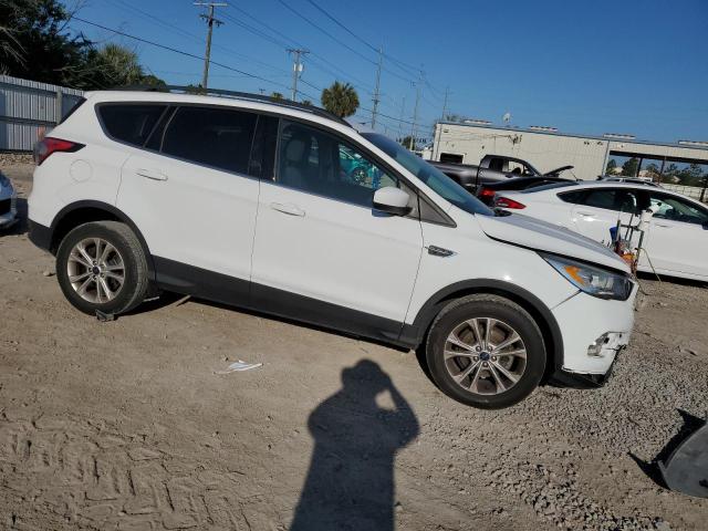 2017 Ford Escape Se VIN: 1FMCU0GDXHUC88586 Lot: 54873914