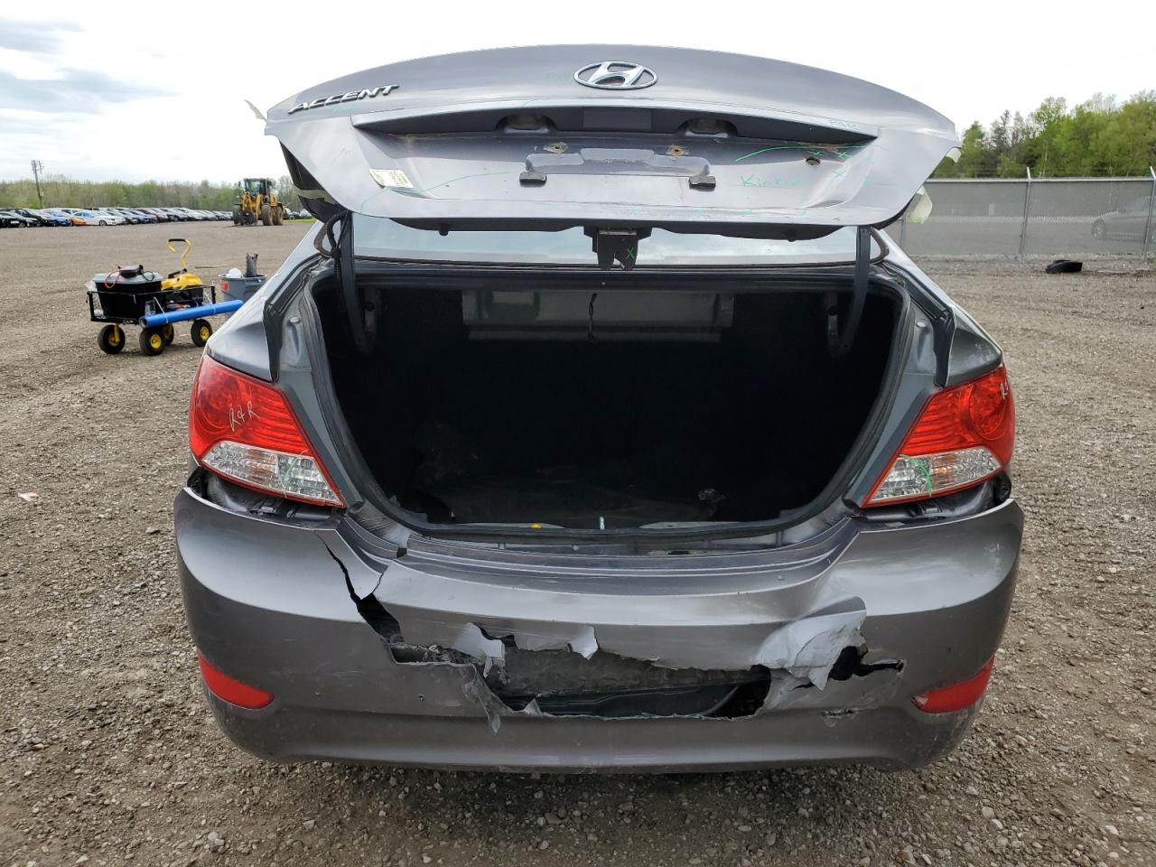 KMHCT4AE5DU493996 2013 Hyundai Accent Gls