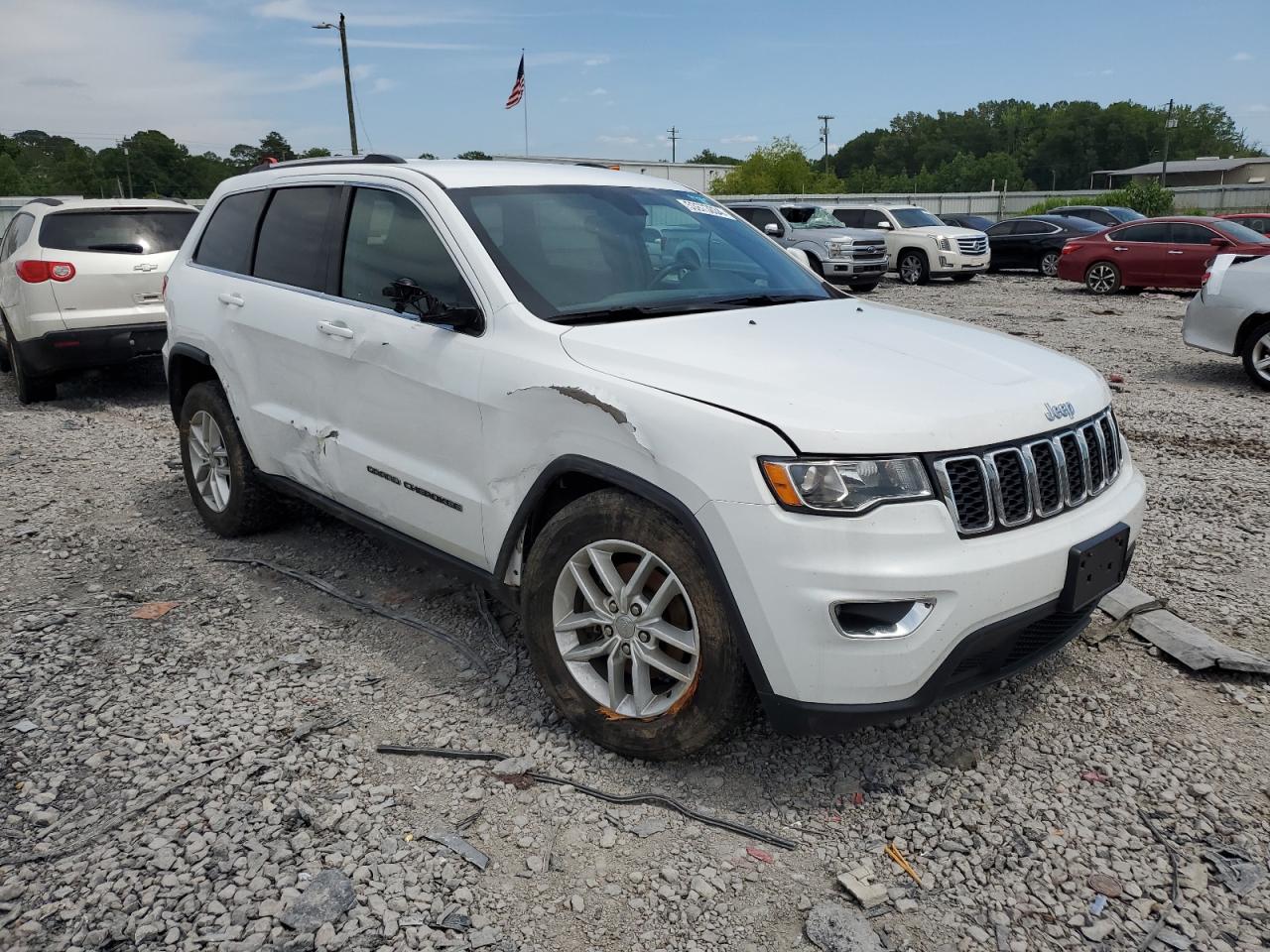 1C4RJFAG7JC189247 2018 Jeep Grand Cherokee Laredo