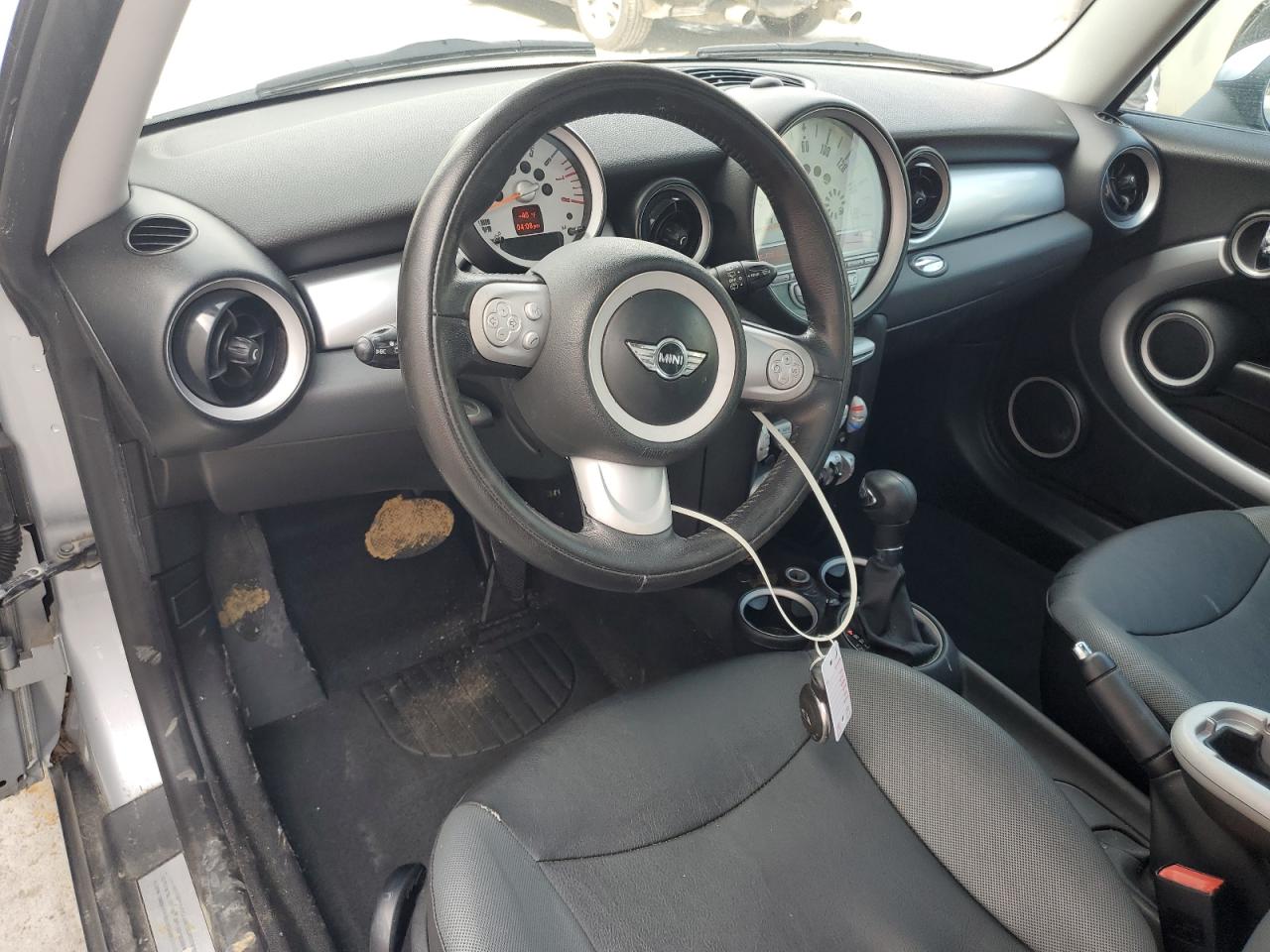 WMWMF33549TW79188 2009 Mini Cooper