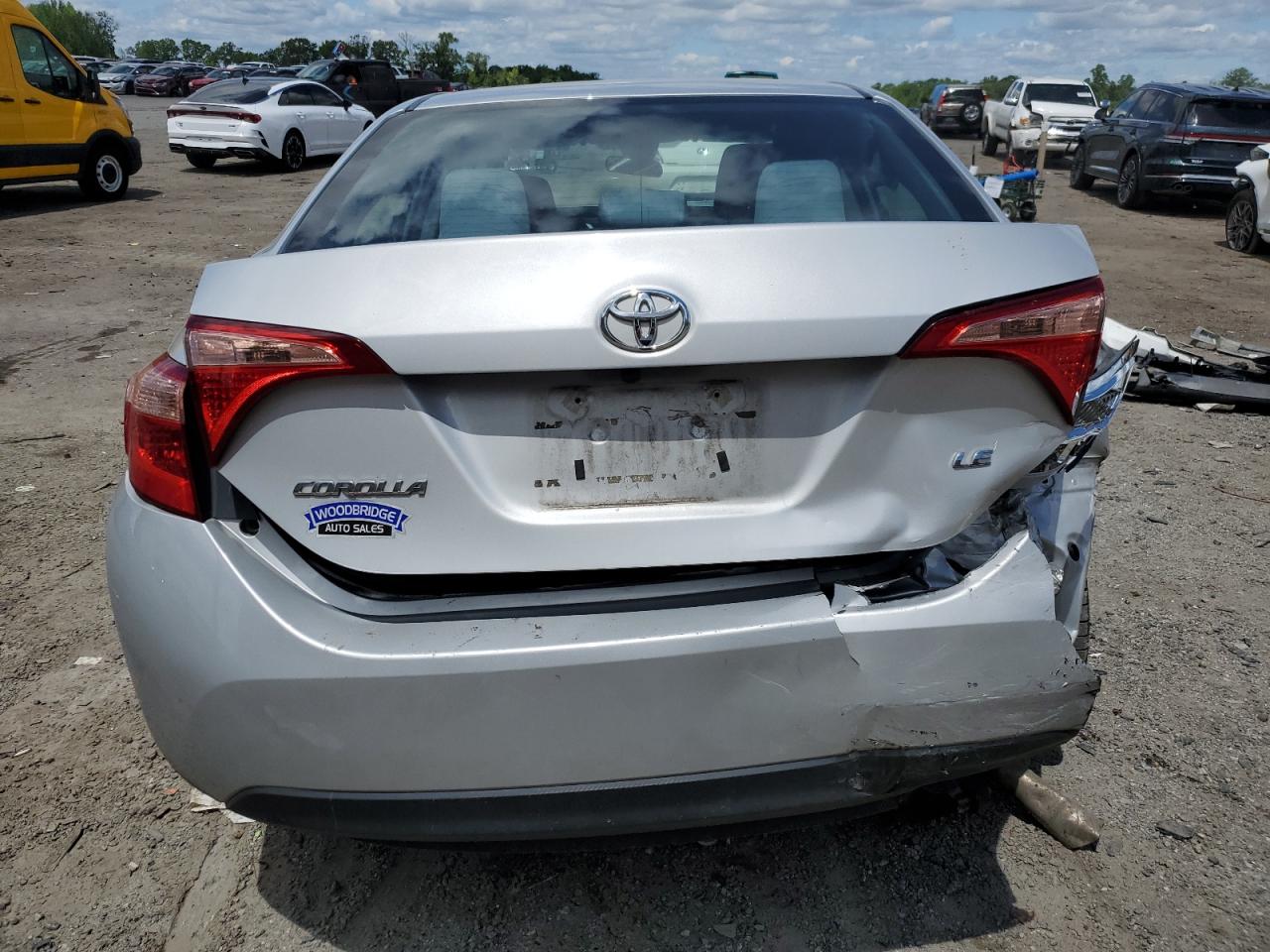 2019 Toyota Corolla L vin: 2T1BURHE3KC174736