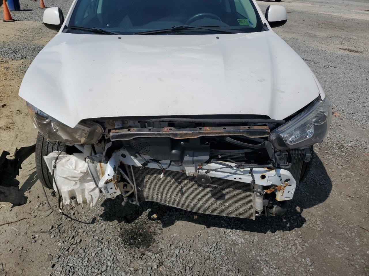 4A4AR3AU2FE024303 2015 Mitsubishi Outlander Sport Es