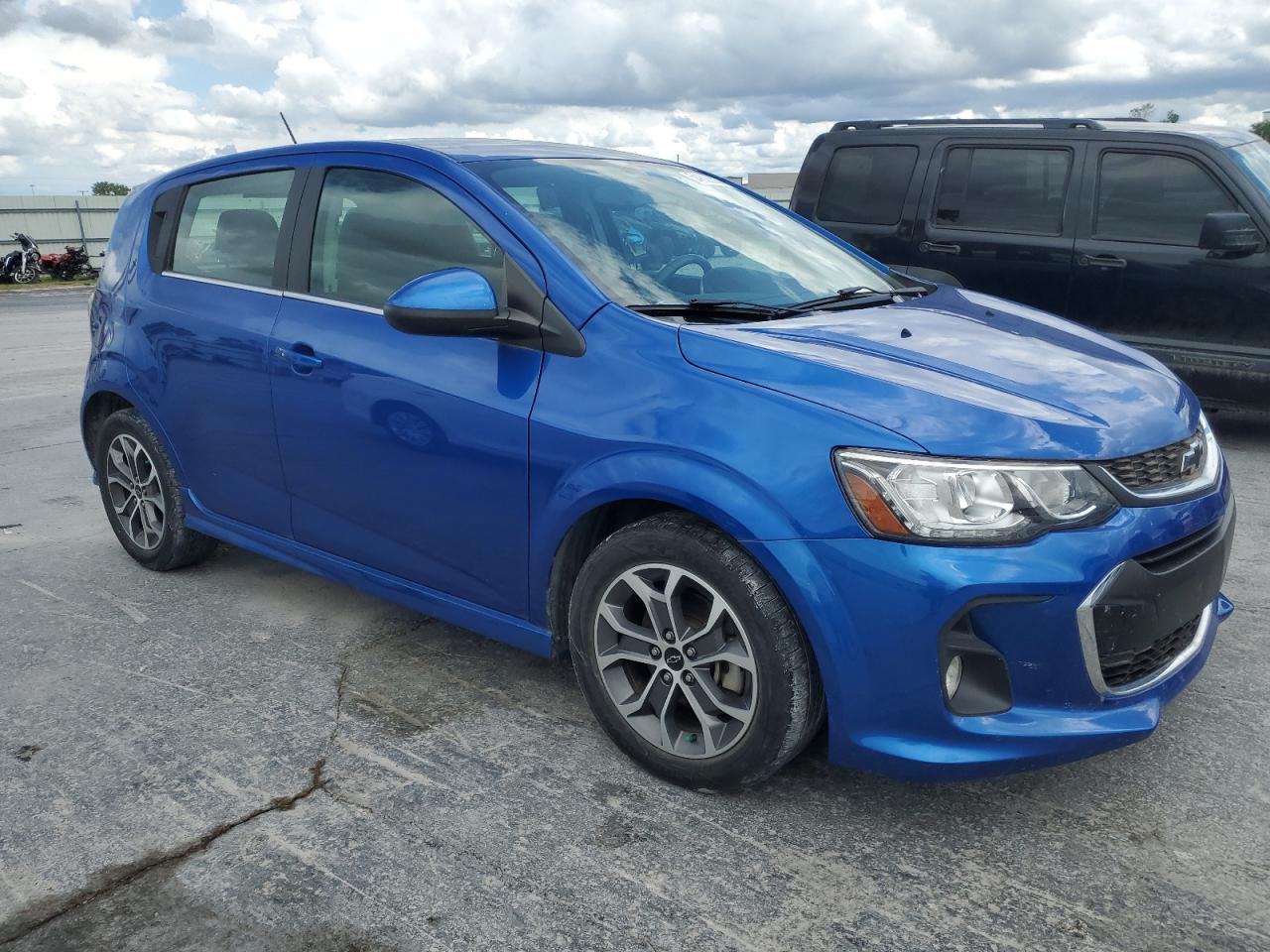 2018 Chevrolet Sonic Lt vin: 1G1JD6SH8J4113616